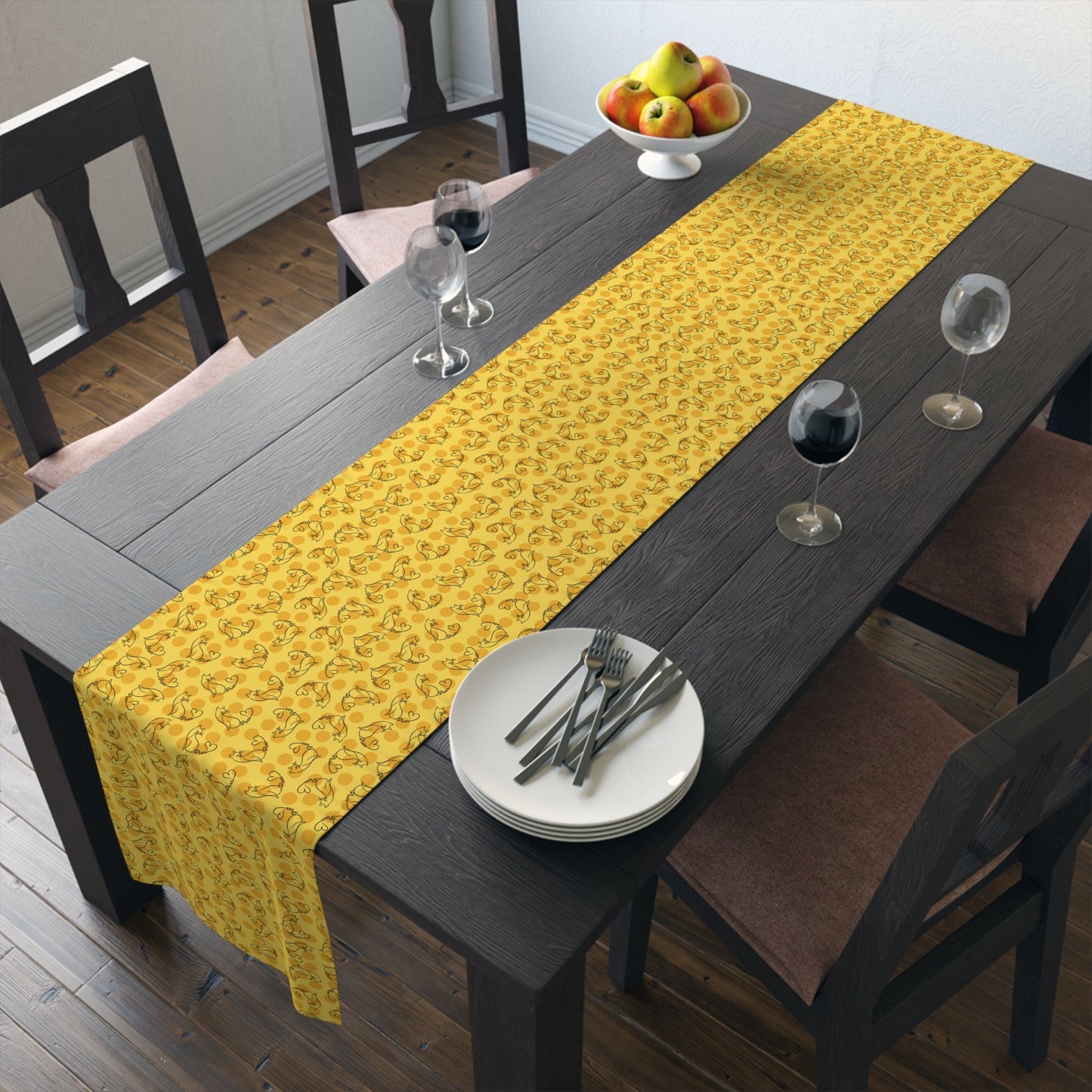 Golden Purr Cat Table Runner – Minimalist Line Art Polka Dot Design