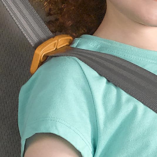 Chicco GoFit Plus Backless Booster Car Seat with Latch Attachment and Quick-Release Latch Removal, Travel Booster Seat for Car, Portable Car Booster Seat for Children 40-110 lbs., Stream/Blue