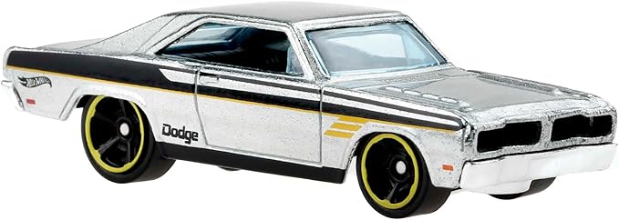 Hot Wheels Zamac Multipacks of 6 Toy Cars, 1:64 Scale, Authentic Decos, Popular Castings, Rolling Wheels, Gift for Kids 3 Years Old & Up & Collectors