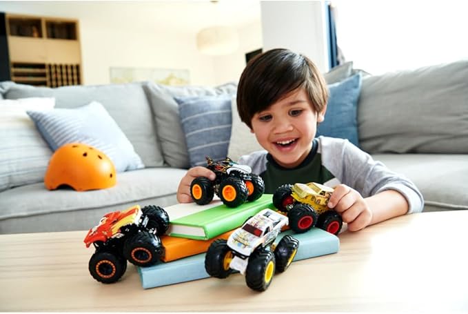 Hot Wheels Monster Trucks 4-Pack, Set of 4 1:64 Scale Toy Vehicles with Giant Wheels (Styles May Vary)