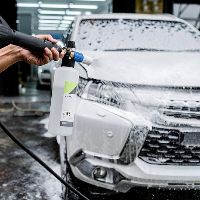 CARPRO Lift - Pre-Wash Snow Foam Car Wash Soap, Dissolves and Lifts Away a Large Amount of Dirt & Grime, Completely Touchless - Use in Bucket or Foam Cannon, Concentrated - Liter (34oz)