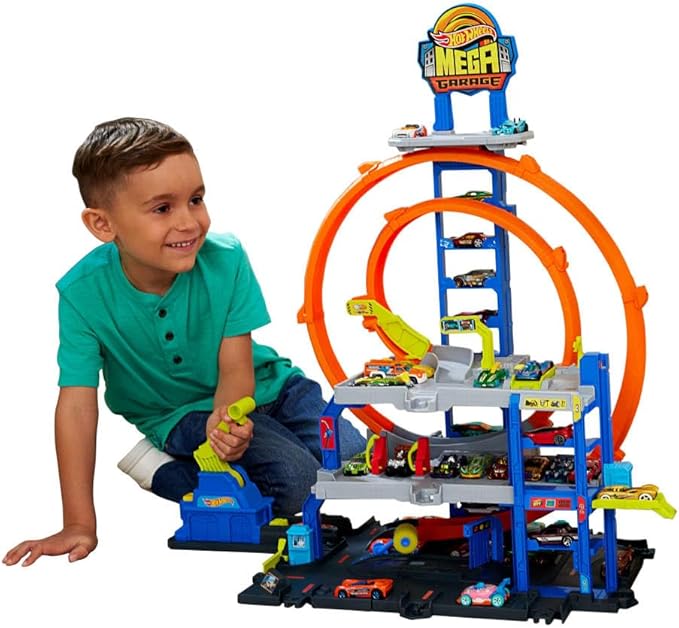 Hot Wheels Toy Car Track Set with Die-Cast Car & Helicopter, 2 Loops, Storage for 36 1:64 Scale Vehicles, Speed Snap Adapters, Mega Loop Garage