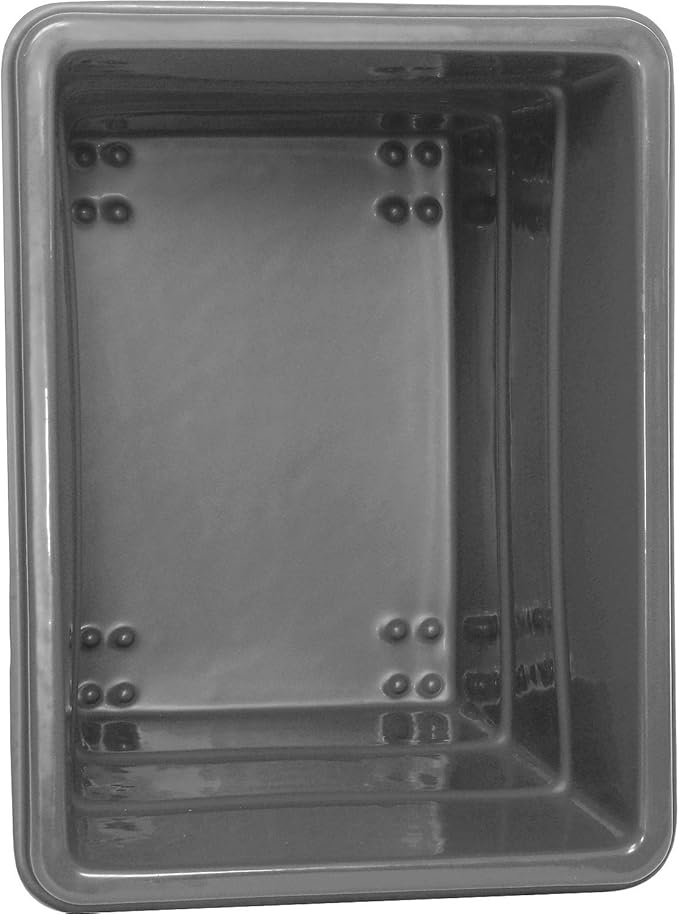 Global Industrial 12 Bushel Plastic Bulk Box Truck, Steel Chassis Base, 1000 lbs. Capacity, 4" Non-Maring Rubber Casters, Gray, 38-2/5"L x 28-9/10"W x 33" H