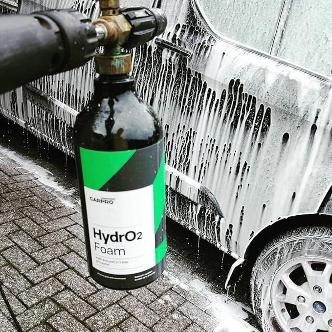 CARPRO HydrO2 Foam Car Wash & High Gloss Sealant in One: 1-Step Car Wash and Coat, Ultra-Hydrophobic Coating - 500mL (17oz)