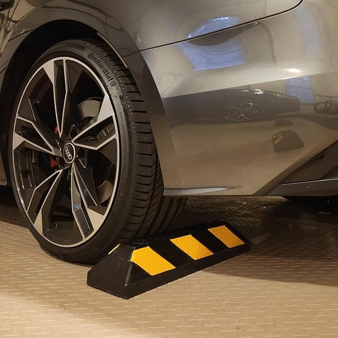 Guardian 10 Pack Parking Stop, 2 Foot Long Flexible Rubber Curb, Highly Visible Accessory with Mounting Holes for Job Sites and Garages, Black/Yellow