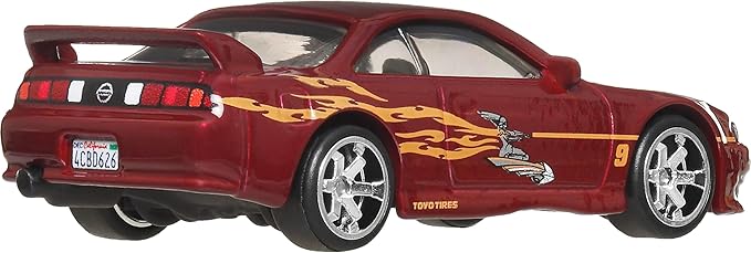Hot Wheels Cars, Premium Fast & Furious 1:64 Scale Die-Cast Car for Collectors Inspired by Fast & Furious Movie Franchise