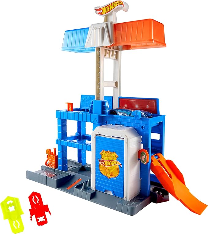 Hot Wheels Toy Car Track Set, City Downtown Police Tower Playset & 1:64 Scale Die-Cast Police Vehicle, Expands to 3 Levels, Speed Snap Track System