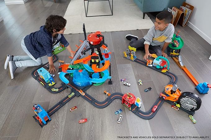 Hot Wheels City Car Wash and Giant Gator