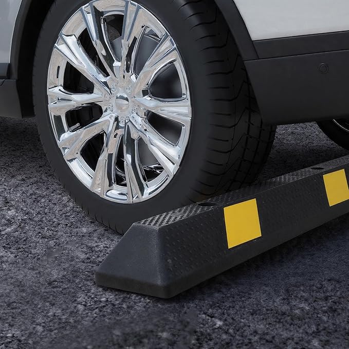 VEVOR Parking Stopper, 72 Inch Heavy Duty Parking Aid for Garage, Rubber Curb Garage Floor Stopper with Reflective Strips, Vehicles Gadgets for Cars Vans Trucks Tire Wheel Guide Block Stops Bumpers