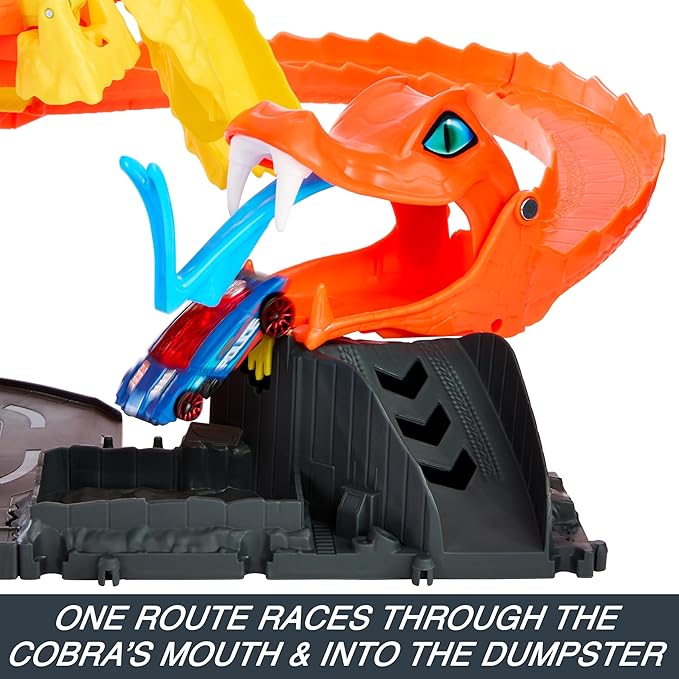 Hot Wheels City Toy Car Track Set, Pizza Slam Cobra Attack Playset, Snake Tail Spiral with Randomizer, 1 Vehicle in 1:64 Scale