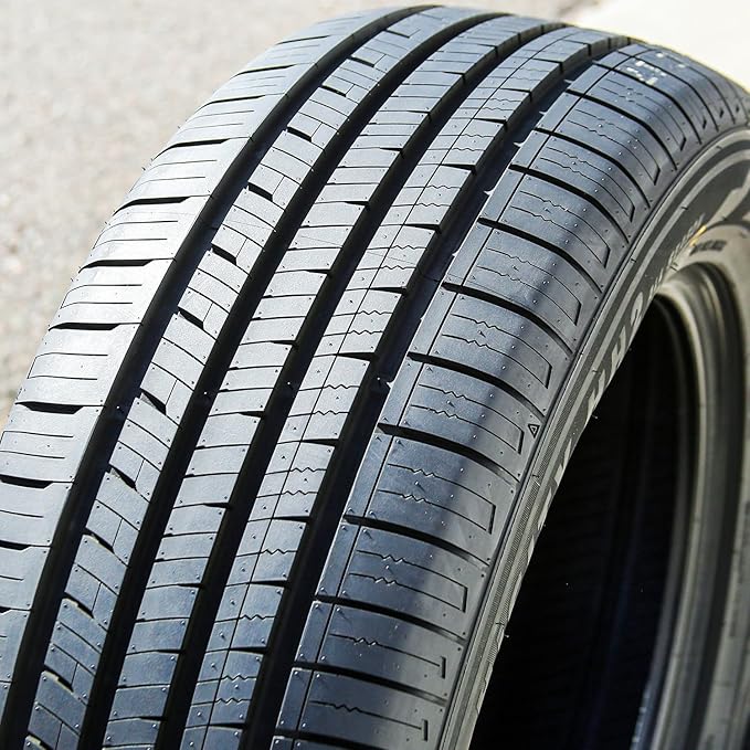 Prinx HiCITY HH2 All Season 205/70R15 96H Passenger Tire