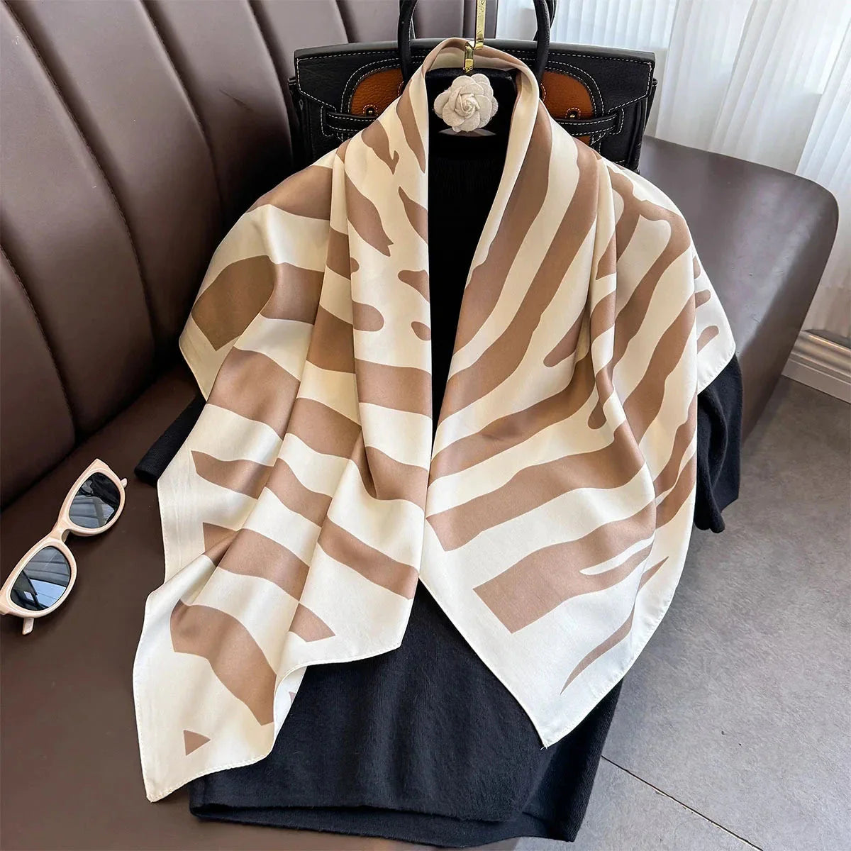 90x90cm Square Silk-Feel Scarf – Luxury Women’s Shawl & Head Wrap