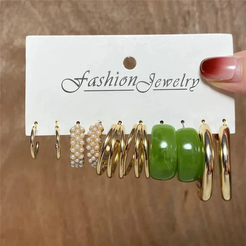 Gold Butterfly & Heart Dangle Earrings Set – Acrylic Drop Jewelry for Women