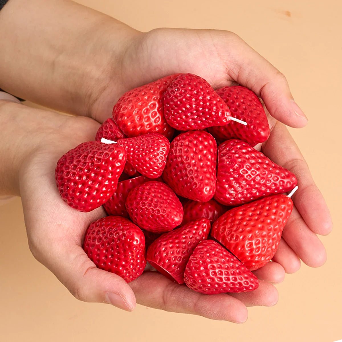 3D Strawberry Aromatherapy Candle Silicone Mold DIY Handmade Romantic Scented for Valentine's Day Party Home Decor Birthday Gift