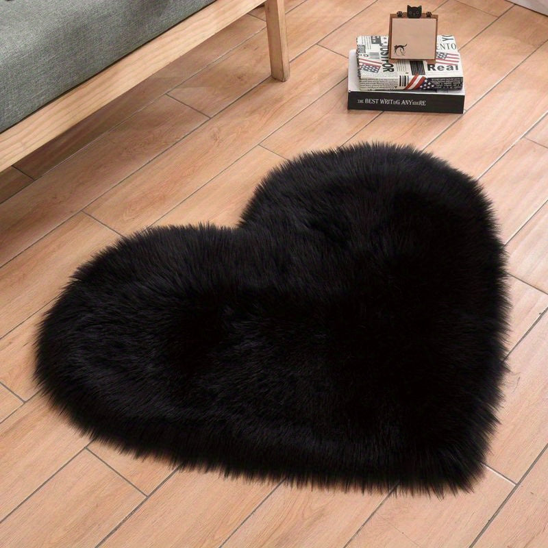 1pc Faux Fur Room Rug, Heart Shaped Plush Rug, Fluffy Carpet For Living Room Bedroom Sofa, Shaggy Carpet Area Mat 50*60cm/19.68*23.62in