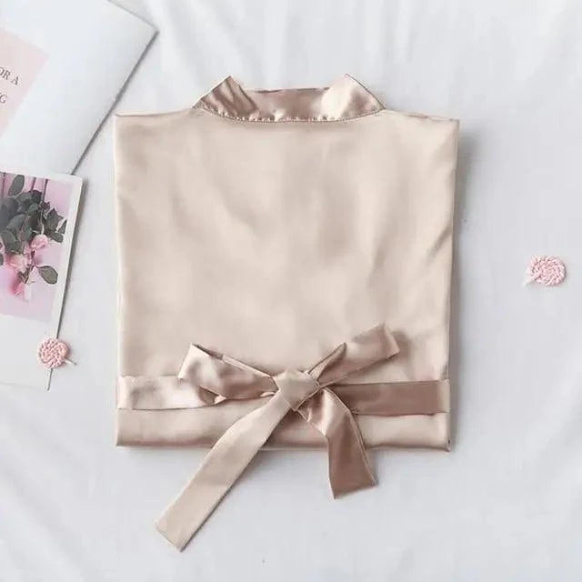 Elegant Wedding Bride Robe Lightweight Short Silk Sleepwear Women Indoor Bathrobes