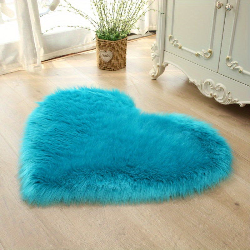 1pc Faux Fur Room Rug, Heart Shaped Plush Rug, Fluffy Carpet For Living Room Bedroom Sofa, Shaggy Carpet Area Mat 50*60cm/19.68*23.62in
