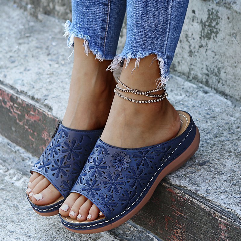 Retro Slippers Women Hollow Floral Shoes Outdoor Summer Sandals