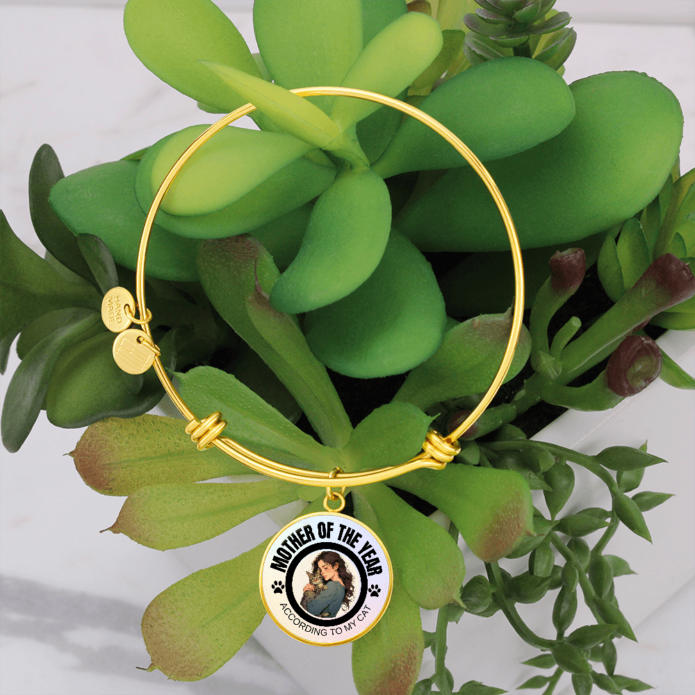 Mother of the Year Cat-Themed Bracelet