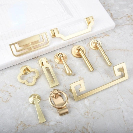 New Chinese Golden Cupboard Door Drawer Concealed Buckle Handle Wardrobe Zinc Alloy Hardware Handle Kitchen Cupboard Hardware Modern Style Furniture Door Pulls